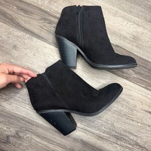 Banana Republic Black Heeled Ankle Boots